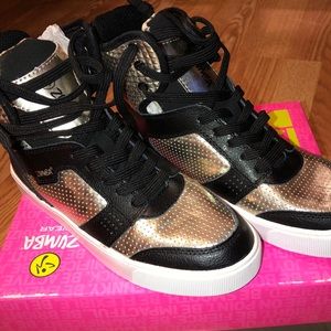 Fitness shoes for those who like to Zumba!